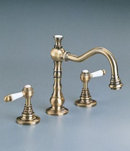 Смеситель для умывальника Lineatre Stella [120/B бронза] (с донным клапаном)